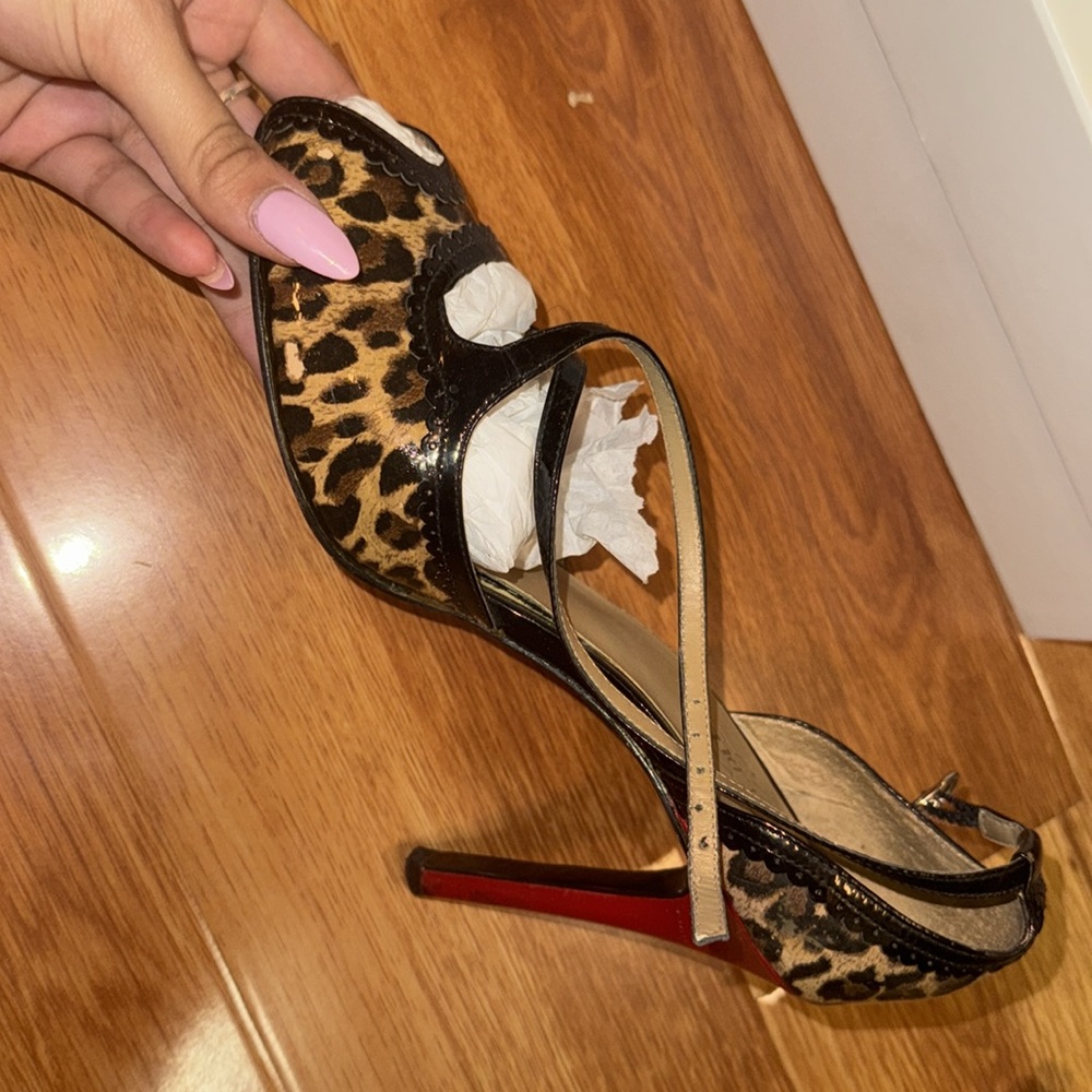 Heels - Picture 2 of 2